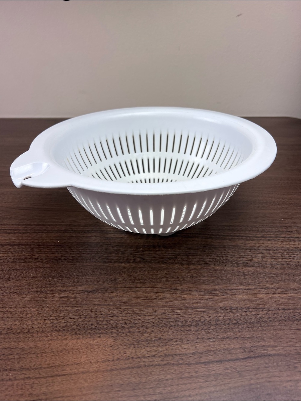 Kitchen Strainer / Colander - White